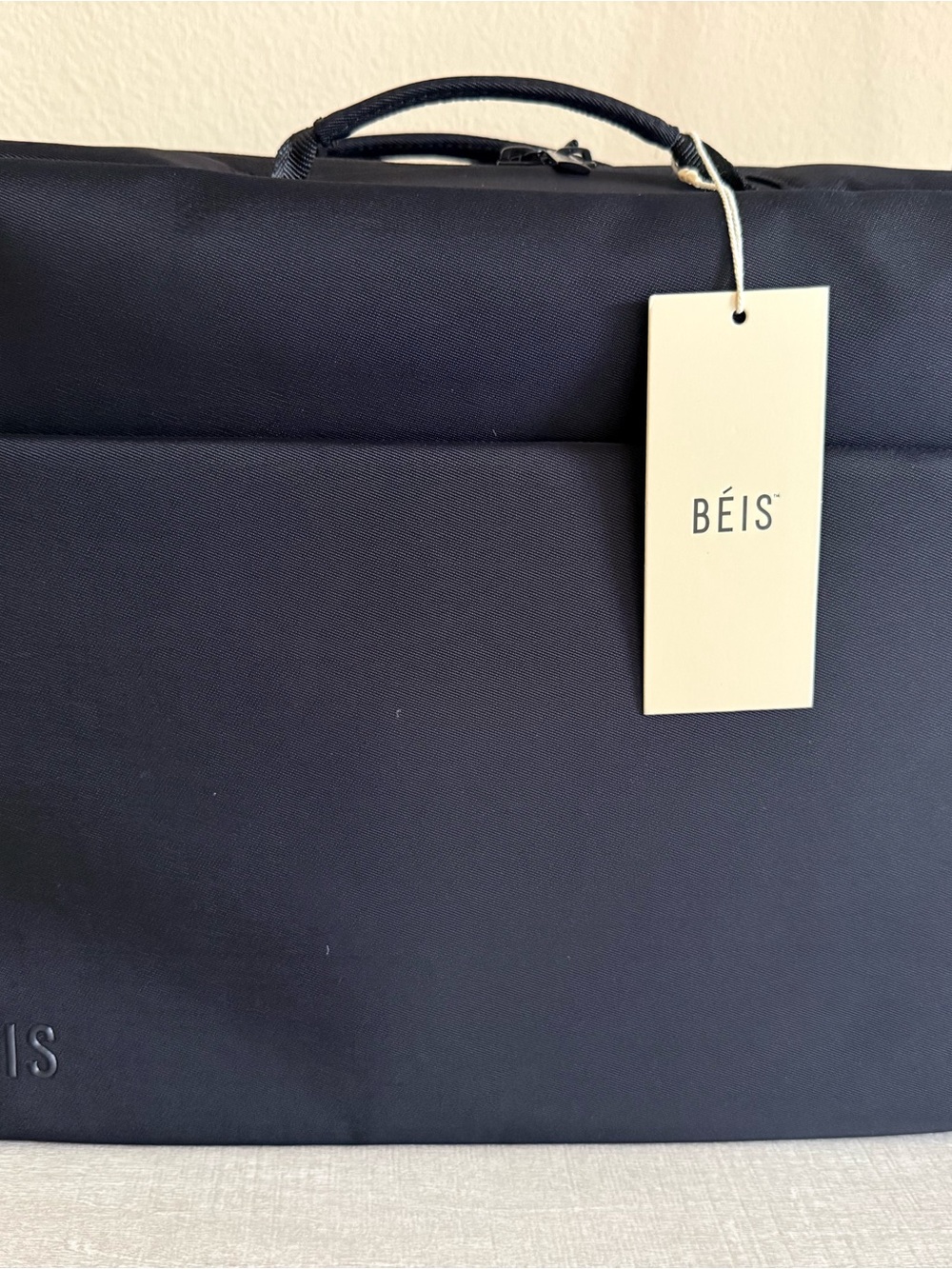 Brand new BÉIS Ultimate Travel Duffle with tags still attached.